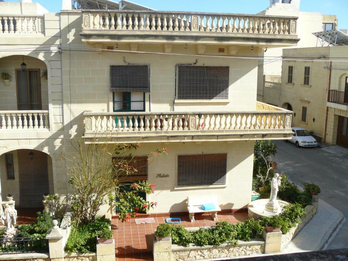 Acomodation House Kavarna 沙拉 外观 照片